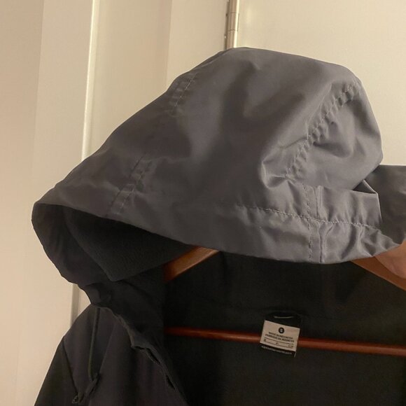 NIKE FLEECE / WATER PROOF WIND BREAKER BLACK GRAY JACKET SIZE SMALL - Picture 16 of 16